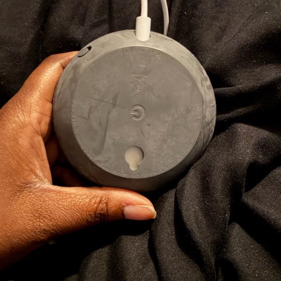 Amazon Alexa - Picture 2 of 2